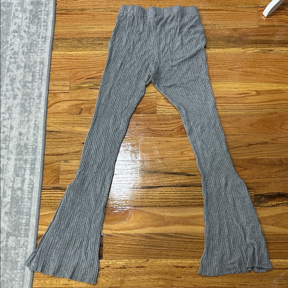 Forever 21 Light Gray Ribbed Pants flared - Picture 3 of 4